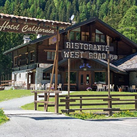 Hotel California シャンポルク エクステリア 写真