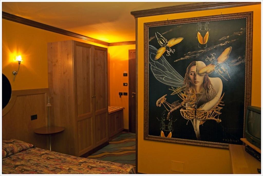 Hotel California シャンポルク エクステリア 写真